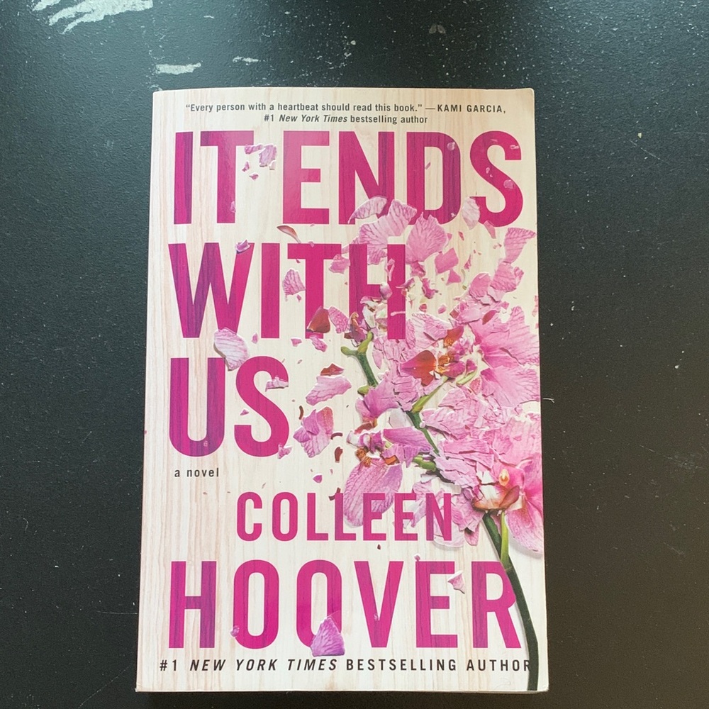 'It Ends With Us' Novel - Pink Cover